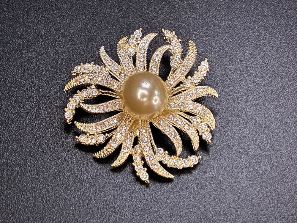 Vintage Roman Faux Pearl Rhinestone Floral Swirl Brooch